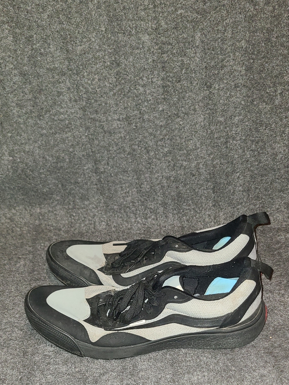 Vans UltraRange EXO Men's Size 13 Gray Black 2-Tone Sneakers